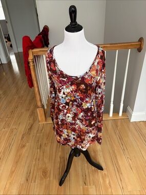 Simply Vera Vera Wang Multicolor Floral Scoop Neck Top